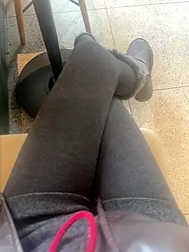 xiaoyuan01 online show from 12.16.25