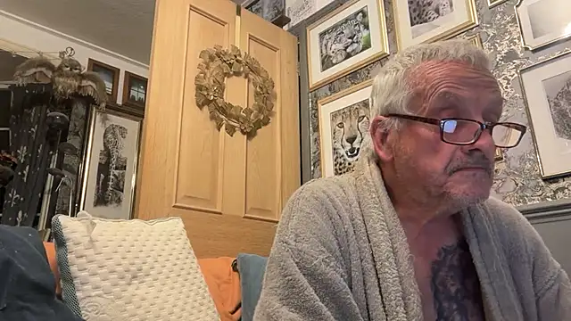 poggles online show from 10.19.25