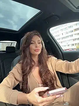 LunaBex online show from 11.26.25