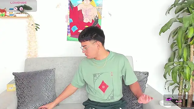 Snapshot of Young_Ben chatting on 11.20.25 Young Ben online show from 11.20.25