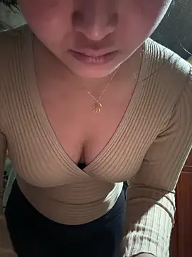 chenyu0308 online show from 12.04.25