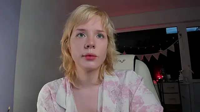  CuteAsFuck  online show from 11.23.25