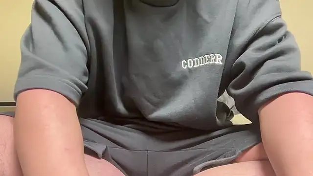 Snapshot of Yuta20002 chatting on 12.18.25 Yuta20002 online show from 12.18.25