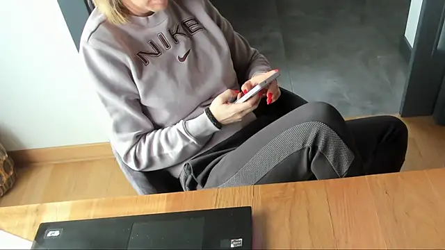 Horny mommy online show from 02.27.25