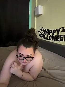 HaleyAyush online show from 10.18.25