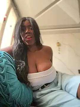 Snapshot of Alexia_24 chatting on 11.04.25 Alexia 24 online show from 11.04.25