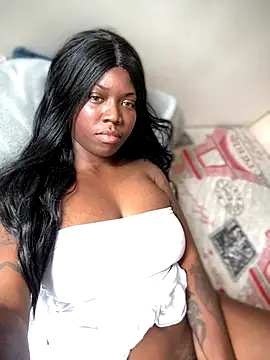 Alexia 24 online show from 11.20.25