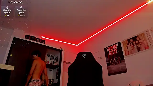 velvet skyn online show from 04.09.26