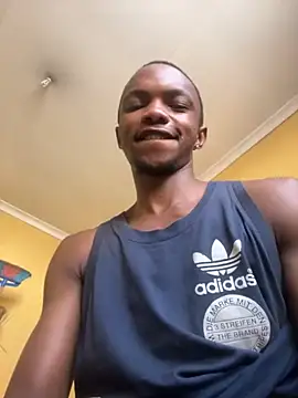 Snapshot of KyleMbatha chatting on 11.11.25 KyleMbatha online show from 11.11.25