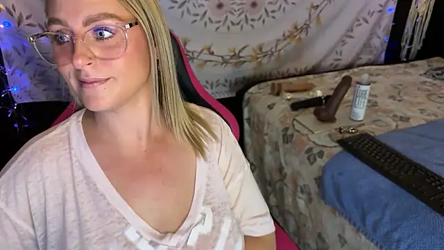 BossMomma0387 online show from 11.25.25