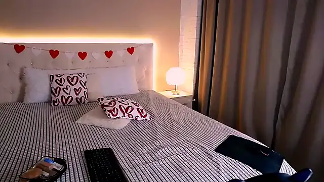 MonikaBelachi online show from 02.16.26