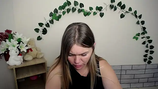 Snapshot of Magic_Katarina_ chatting on 09.11.25 Magic Katarina online show from 09.11.25