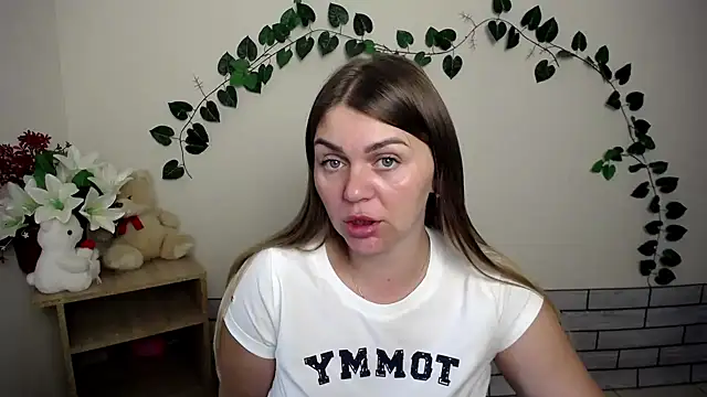 Snapshot of Magic_Katarina_ chatting on 09.18.25 Magic Katarina online show from 09.18.25