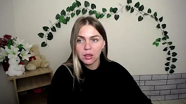 Snapshot of Magic_Katarina_ chatting on 10.14.25 Magic Katarina online show from 10.14.25