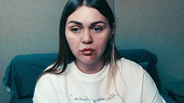 Snapshot of Magic_Katarina_ chatting on 10.25.25 Magic Katarina online show from 10.25.25