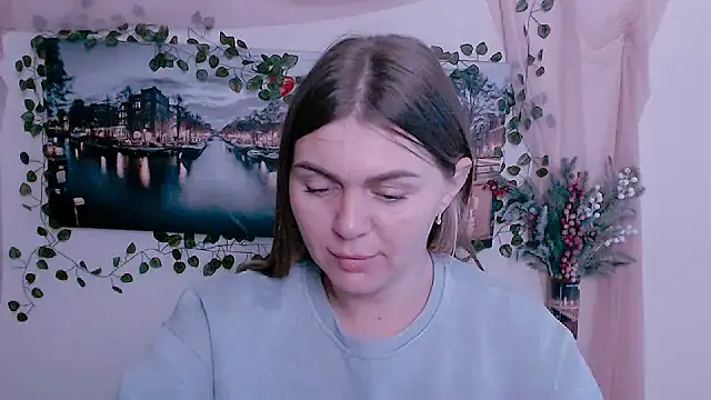 Snapshot of Magic_Katarina_ chatting on 11.13.25 Magic Katarina online show from 11.13.25