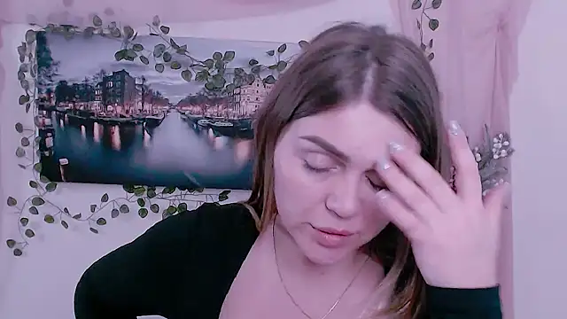 Snapshot of Magic_Katarina_ chatting on 11.25.25 Magic Katarina online show from 11.25.25