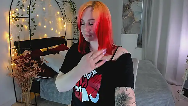 lunaalli online show from 04.14.26