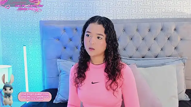 Evaa Lunna  online show from 01.18.26