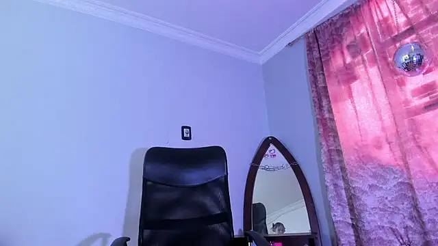 Snapshot of Pamela_Squirtt chatting on 01.16.26 Pamela Squirtt online show from 01.16.26