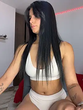 Snapshot of Vaneza_G1 chatting on 04.29.26 Vaneza G1 online show from 04.29.26