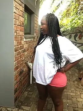 MissREAHx online show from 11.01.25