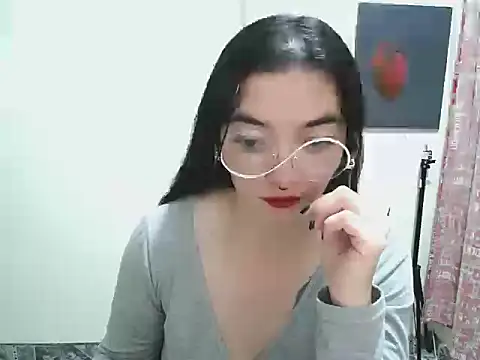 Snapshot of Came-II chatting on 05.27.26 Came-II online show from 05.27.26