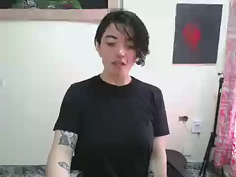 Snapshot of Came-II chatting on 06.18.26 Came-II online show from 06.18.26