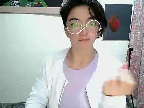 Snapshot of Came-II chatting on 06.22.26 Came-II online show from 06.22.26
