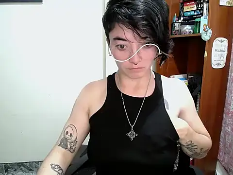 Snapshot of Came-II chatting on 07.18.26 Came-II online show from 07.18.26