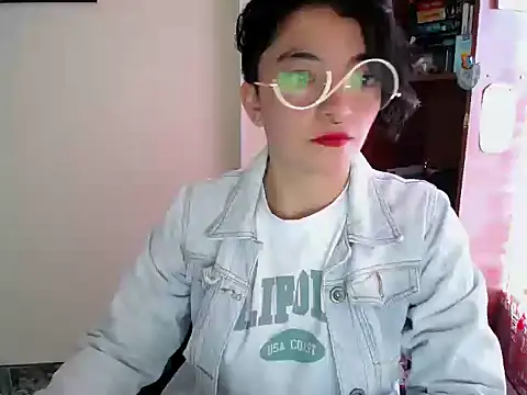 Snapshot of Came-II chatting on 07.18.26 Came-II online show from 07.18.26