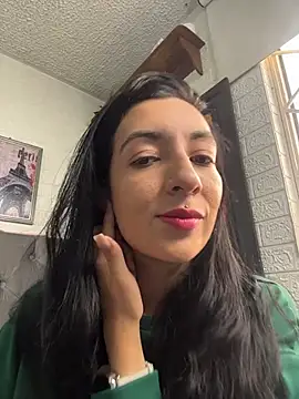SALOME KORLAND online show from 10.17.25