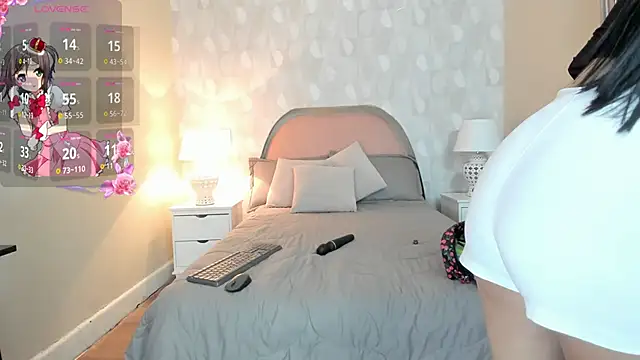 Snapshot of isabella_milf_ chatting on 02.13.26 isabella milf online show from 02.13.26