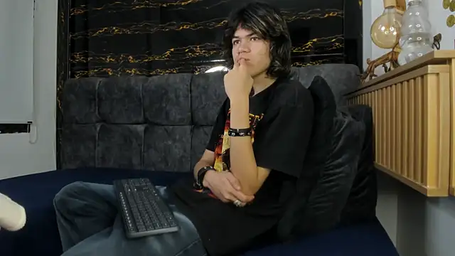 Diamond twink online show from 02.26.26