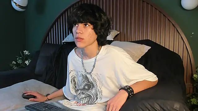 Snapshot of Diamond_twink chatting on 07.19.26 Diamond twink online show from 07.19.26