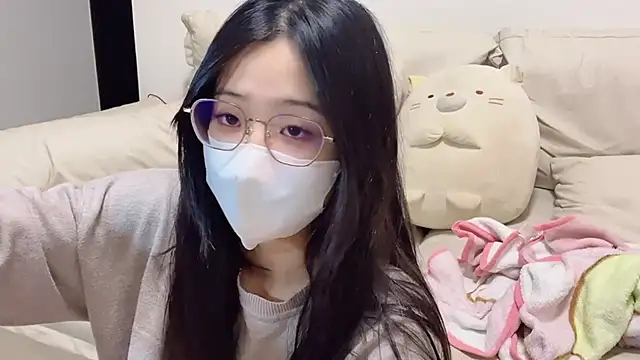 Snapshot of LHeart chatting on 09.29.25 LHeart online show from 09.29.25