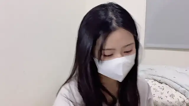 Snapshot of LHeart chatting on 10.07.25 LHeart online show from 10.07.25