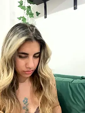 lushPeach online show from 01.08.26