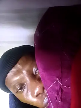 Snapshot of Sexxoophone chatting on 04.12.26 Sexxoophone online show from 04.12.26