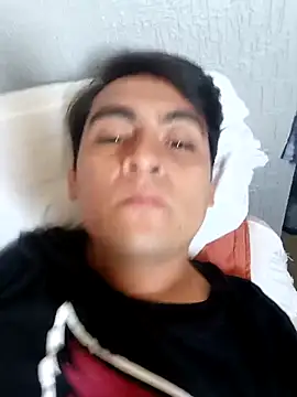 Snapshot of Ravenvodka chatting on 09.23.25 Ravenvodka online show from 09.23.25