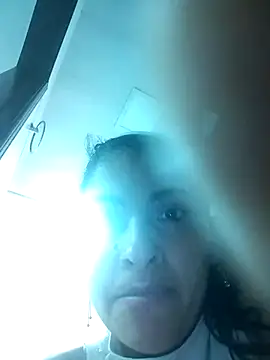 Fox Roxxan online show from 10.12.25