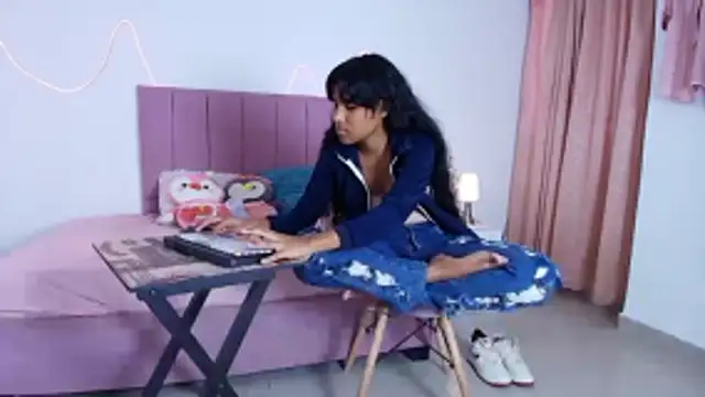 Snapshot of Andre_lezcano chatting on 01.11.26 Andre lezcano online show from 01.11.26