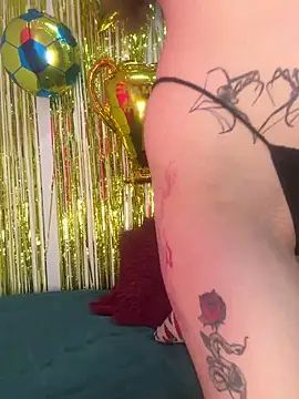 Snapshot of antonelaXantonysex chatting on 06.15.26 antonelaXantonysex online show from 06.15.26