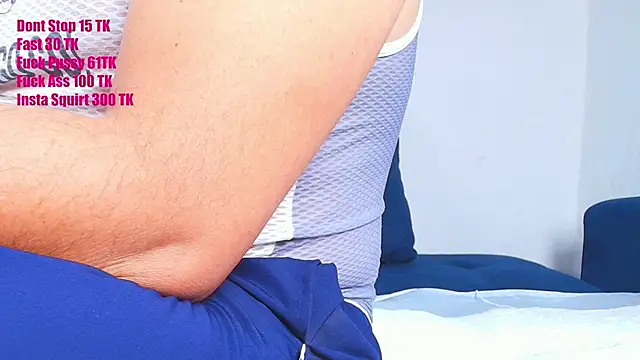 couplelove543 online show from 10.13.25