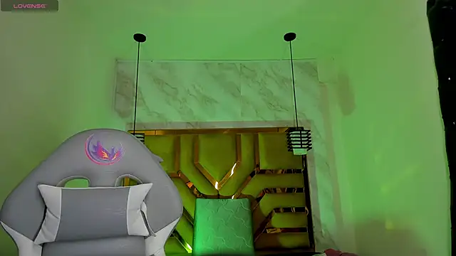 Luciifeer  online show from 10.25.25