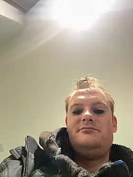 Snapshot of avamaxwell chatting on 02.23.26 avamaxwell online show from 02.23.26