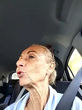 clarabell4 online show from 10.13.25