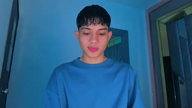 Sebax Young online show from 12.05.25