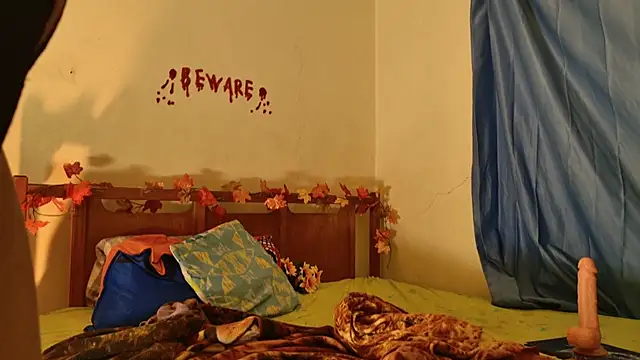  MoonLipson  online show from 10.31.25