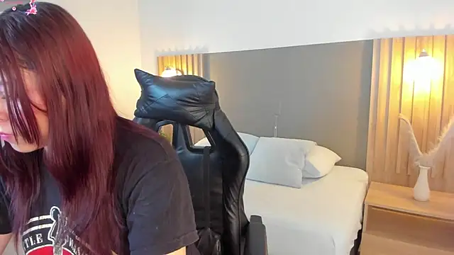 emma fhox online show from 09.16.25